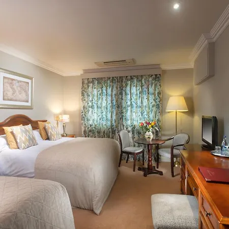 Killarney Lodge-3
